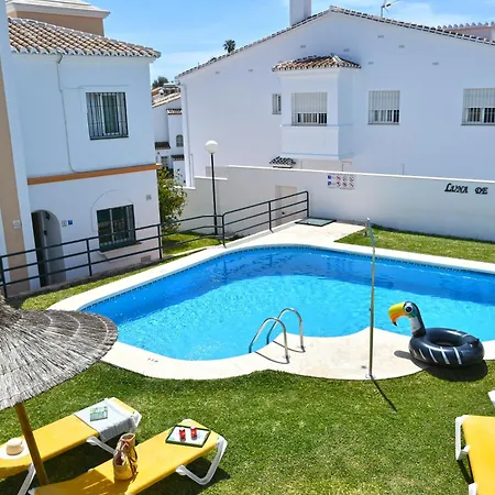Adosado Con Piscina Διαμέρισμα